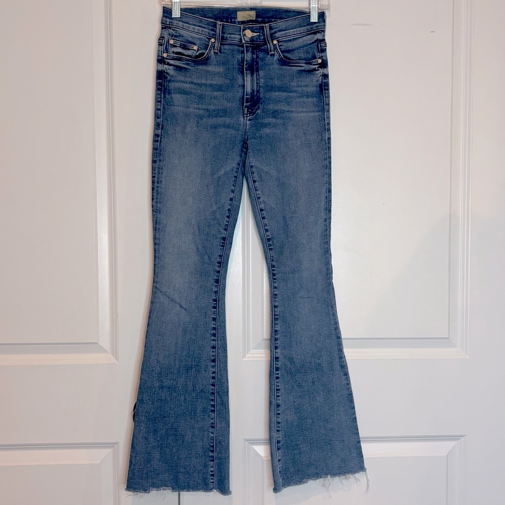 MOTHER Weekender Fray High Rise Flare Jeans I Wet My Plants Wash 26